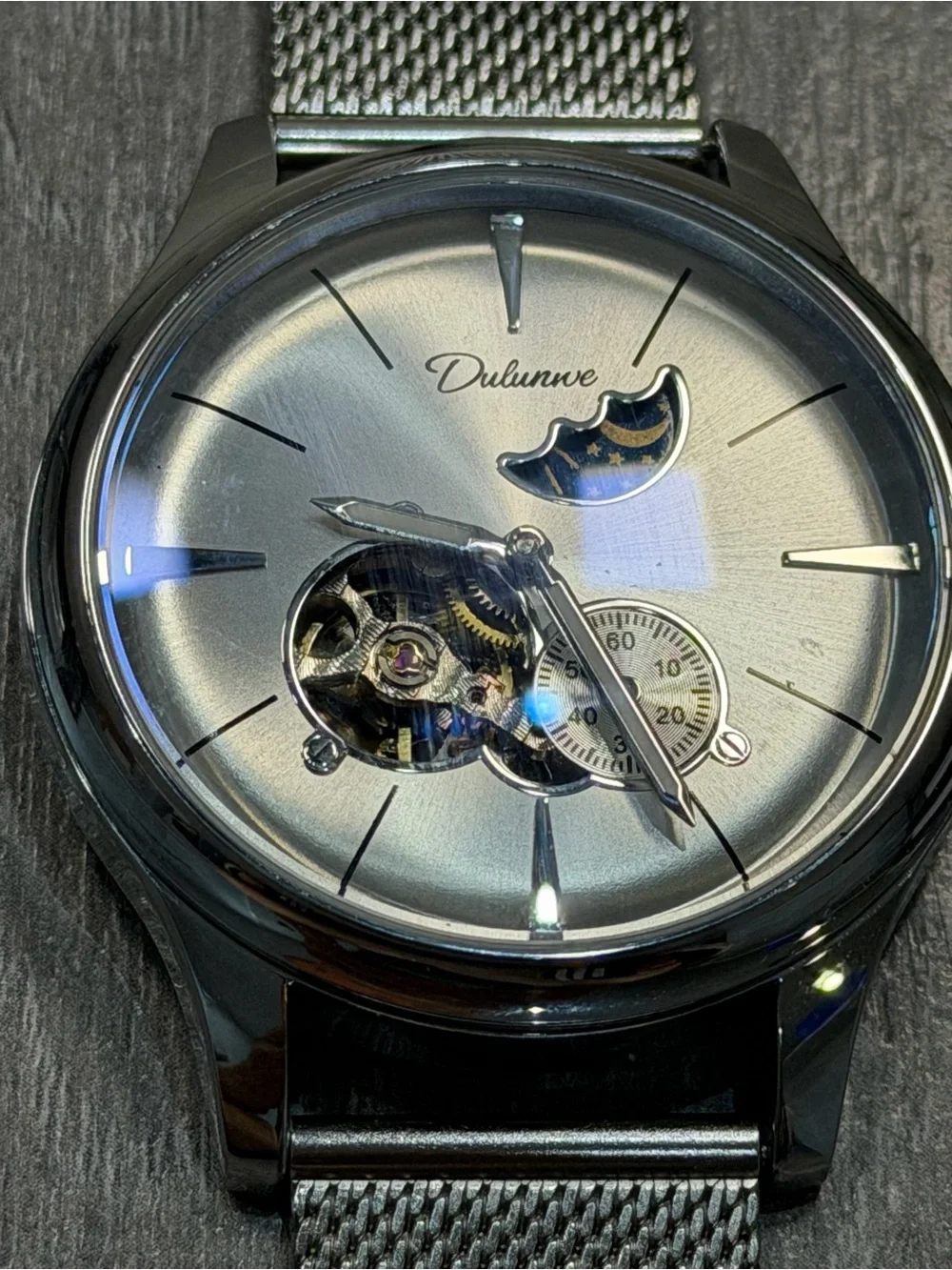 Dulunwe Automatic Men’s Watch 43mm Open Heart Moon Phase Mesh Band Runs